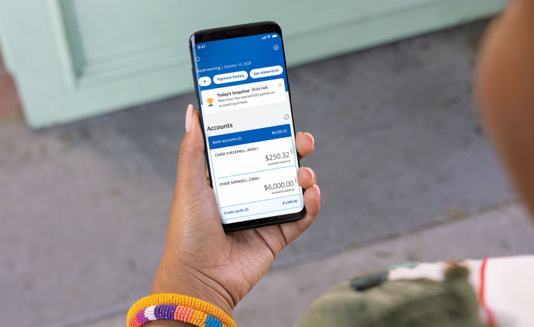 A customer signs into her Chase Mobile app on her smartphone